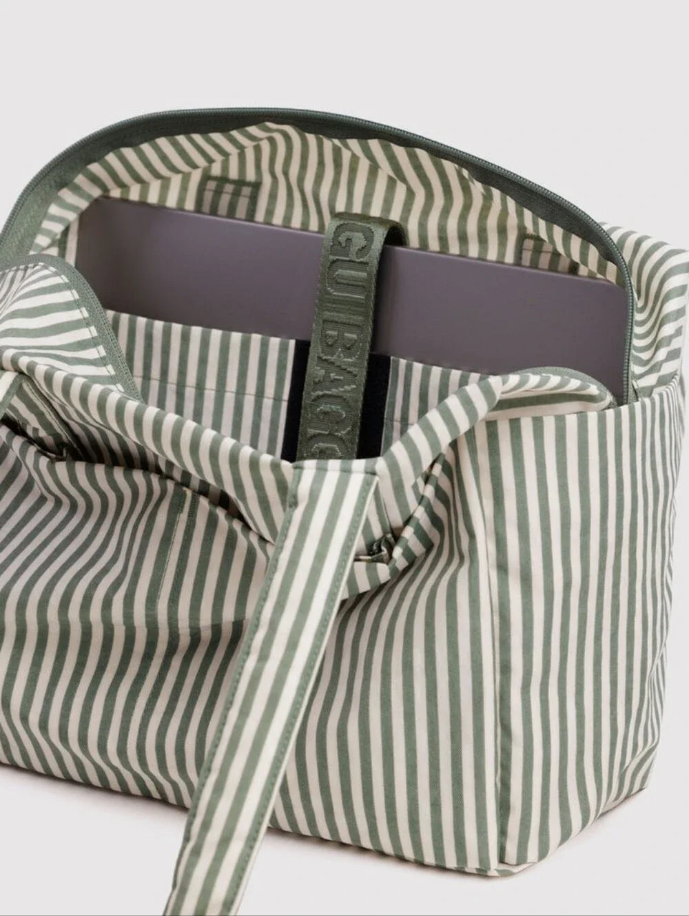 NWT BAGGU Everyday Cloud Bag Sage Stripe - Picture 2 of 5